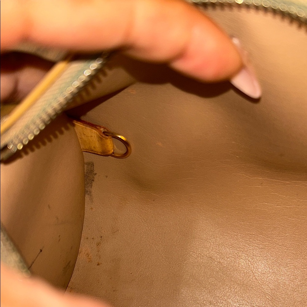 Louis Vuitton Beige Monogram Satchel - Picture 4 of 6